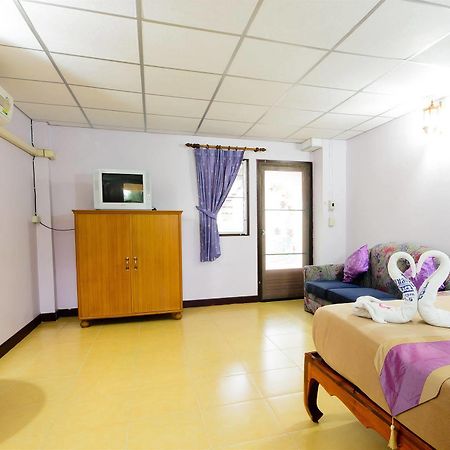 Sananwan Beach B&B Bang Saphan Noi Buitenkant foto