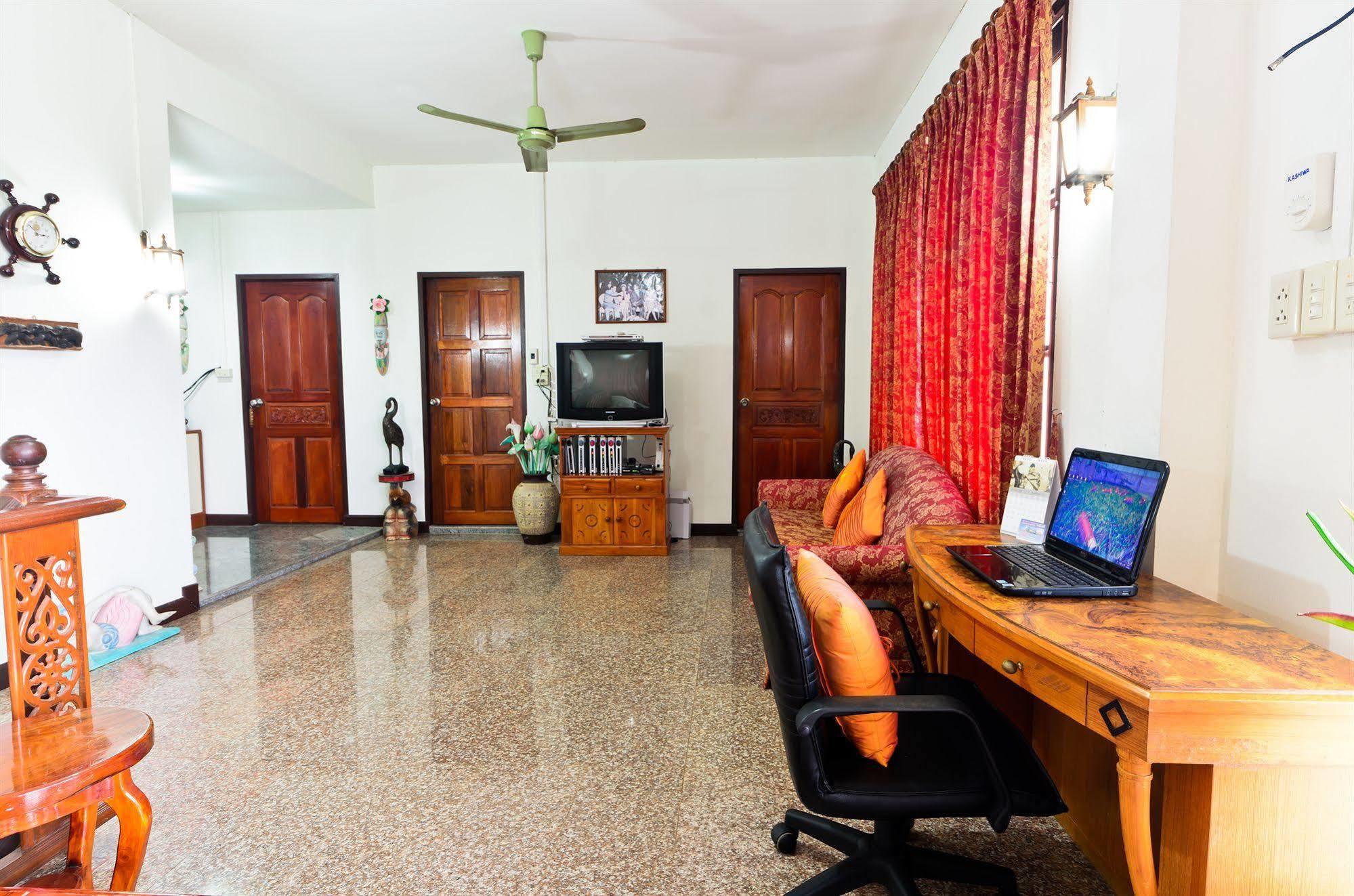 Sananwan Beach B&B Bang Saphan Noi Buitenkant foto