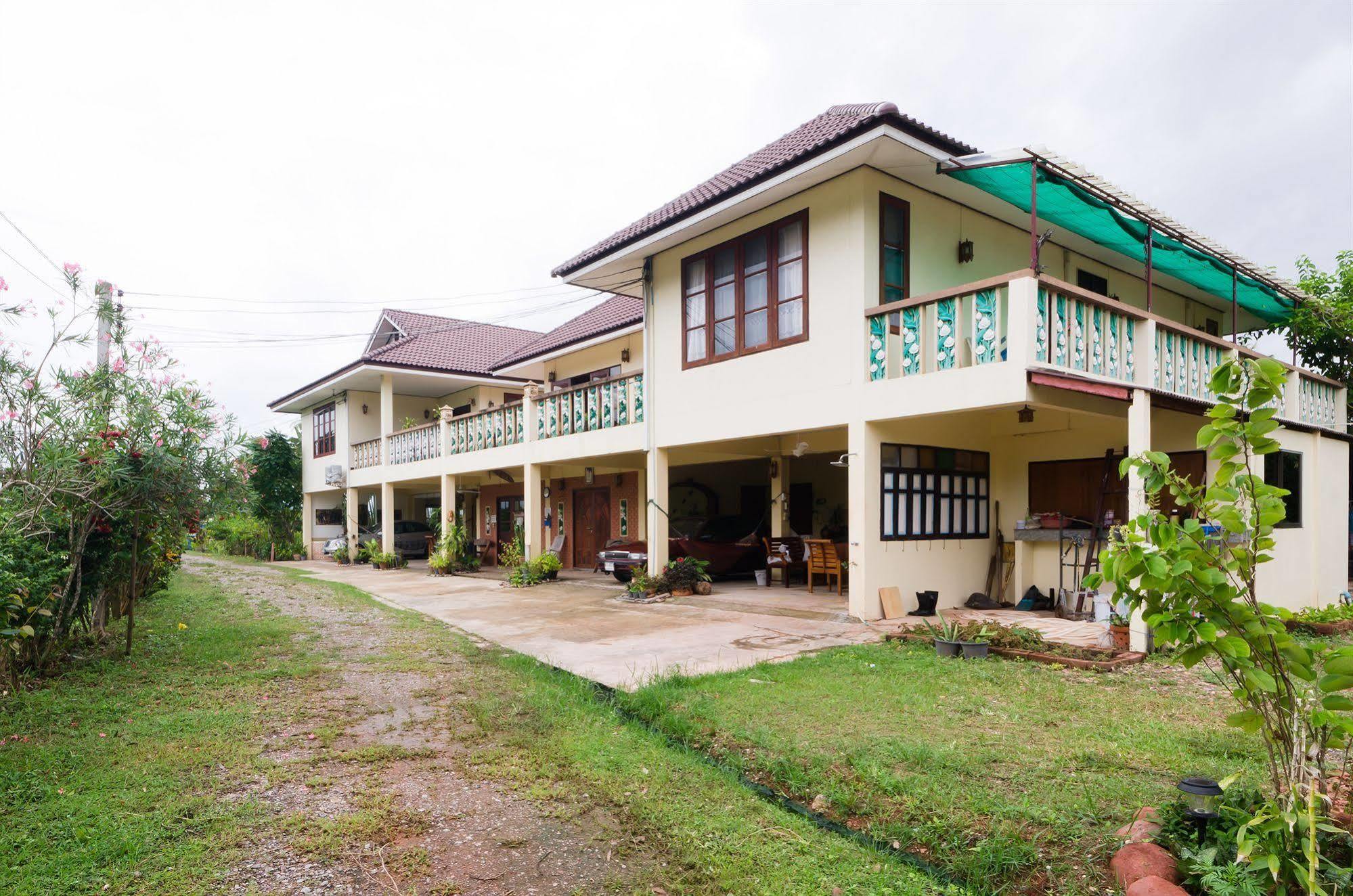 Sananwan Beach B&B Bang Saphan Noi Buitenkant foto