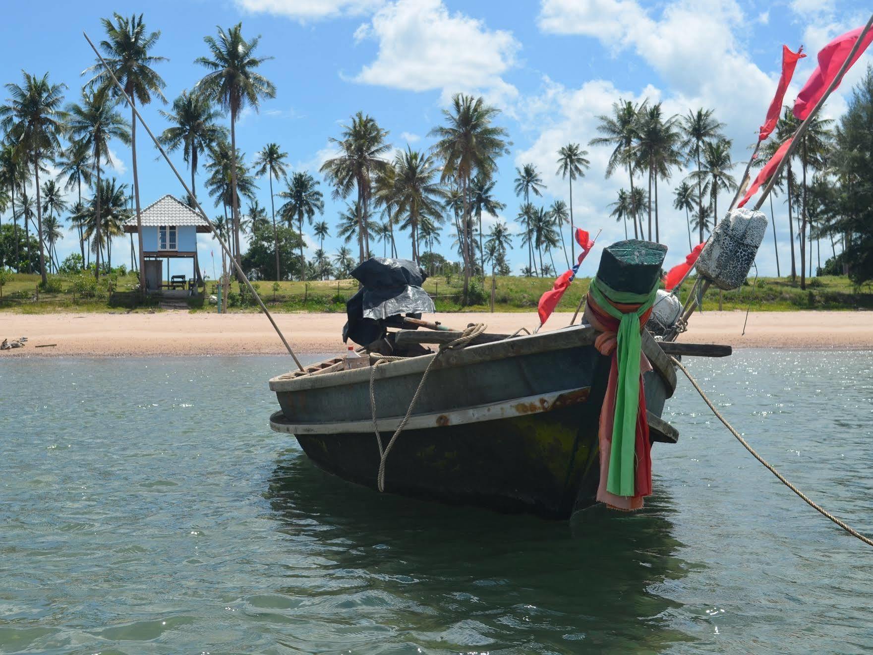 Sananwan Beach B&B Bang Saphan Noi Buitenkant foto
