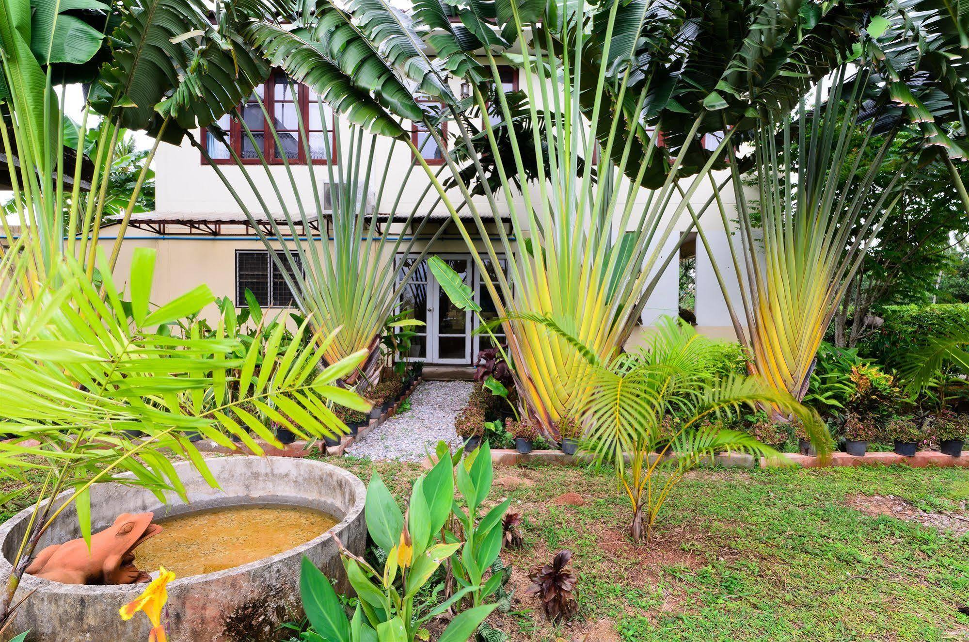 Sananwan Beach B&B Bang Saphan Noi Buitenkant foto