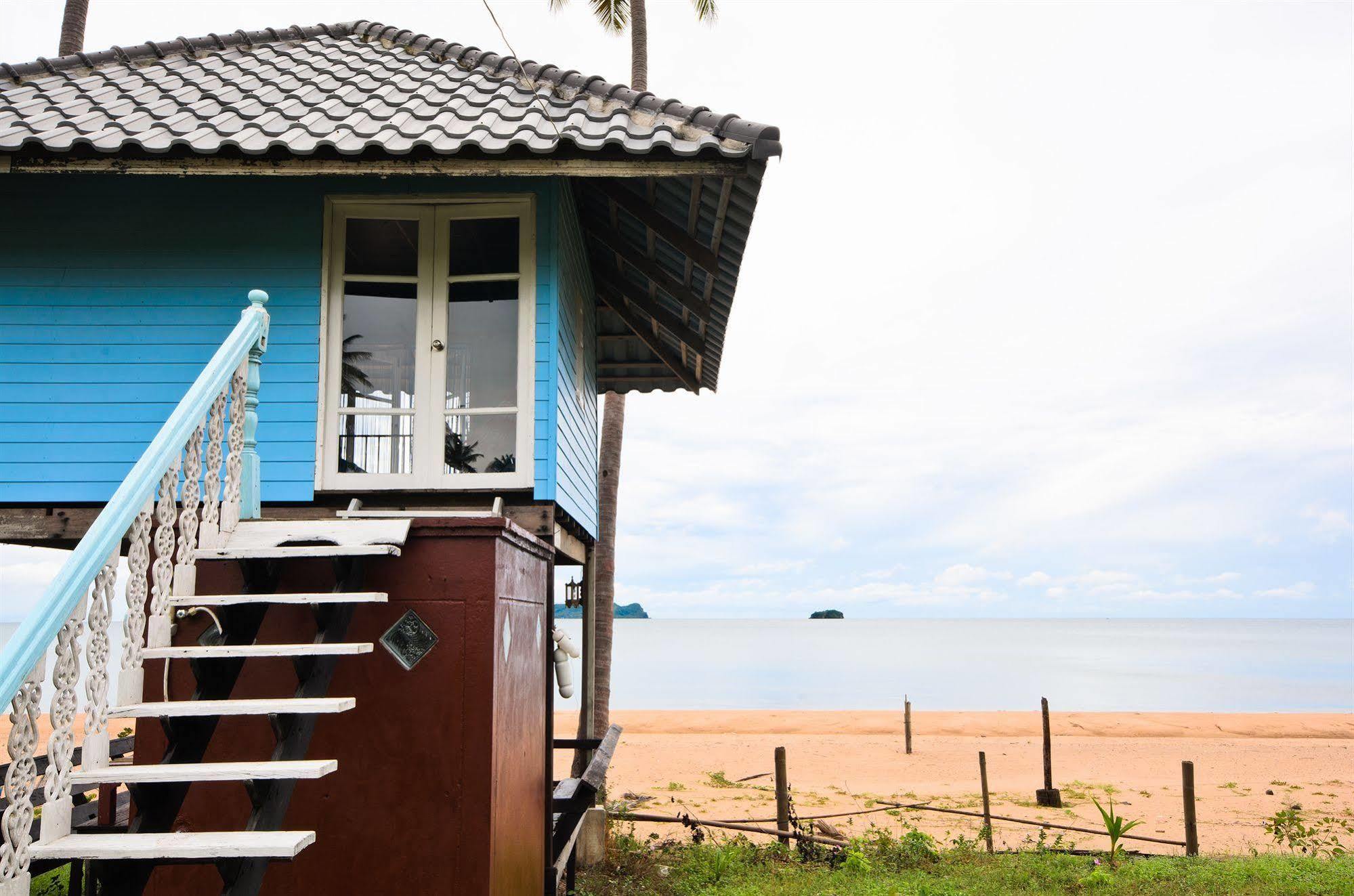 Sananwan Beach B&B Bang Saphan Noi Buitenkant foto